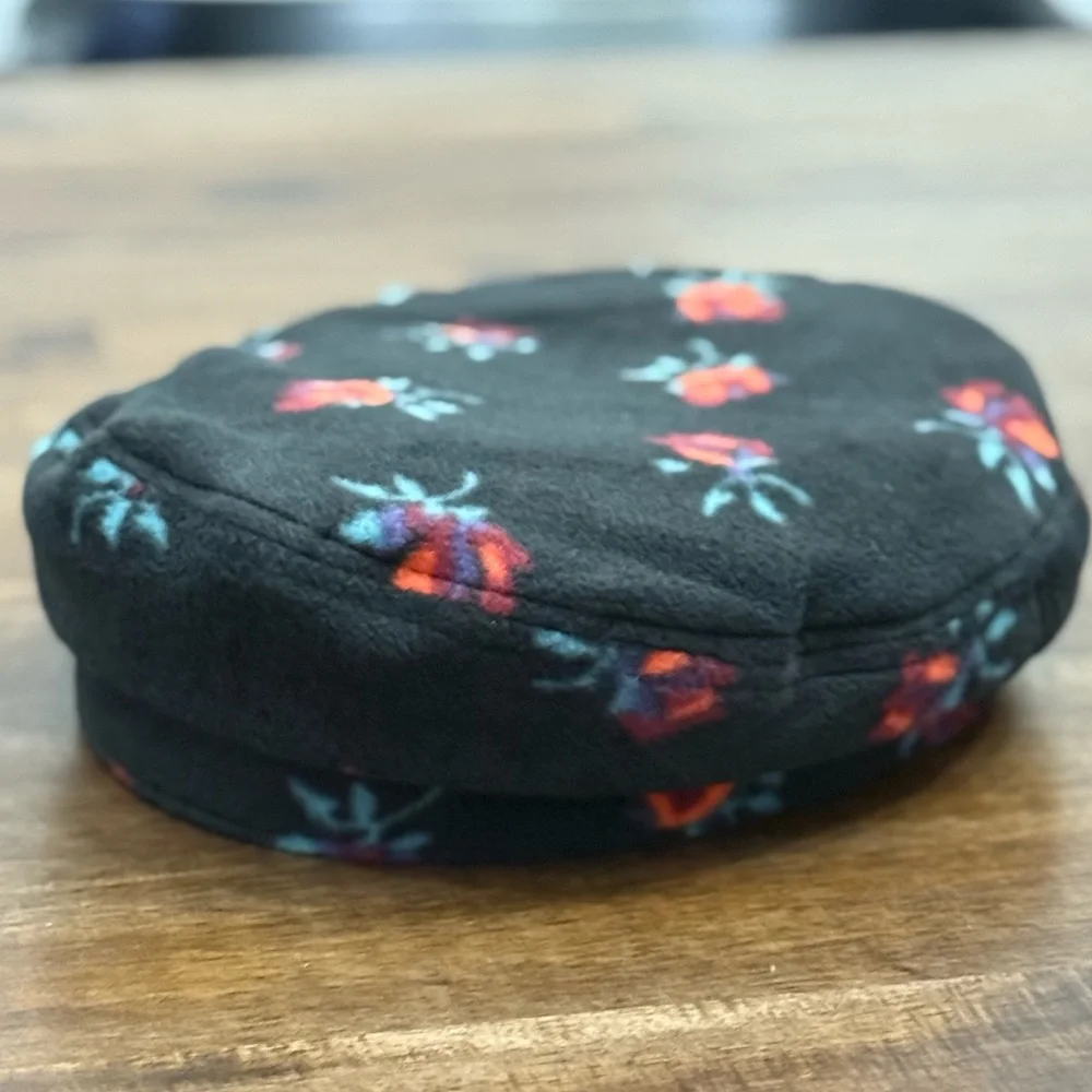 Brixton Fiddler Beret Rose Roses NWT - Picture 6 of 6